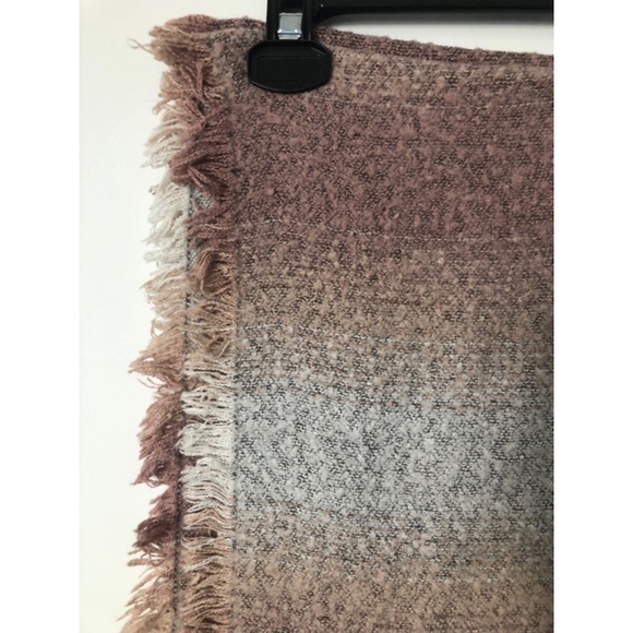 SCARF - Alcrylic wool - Picture 2 of 2